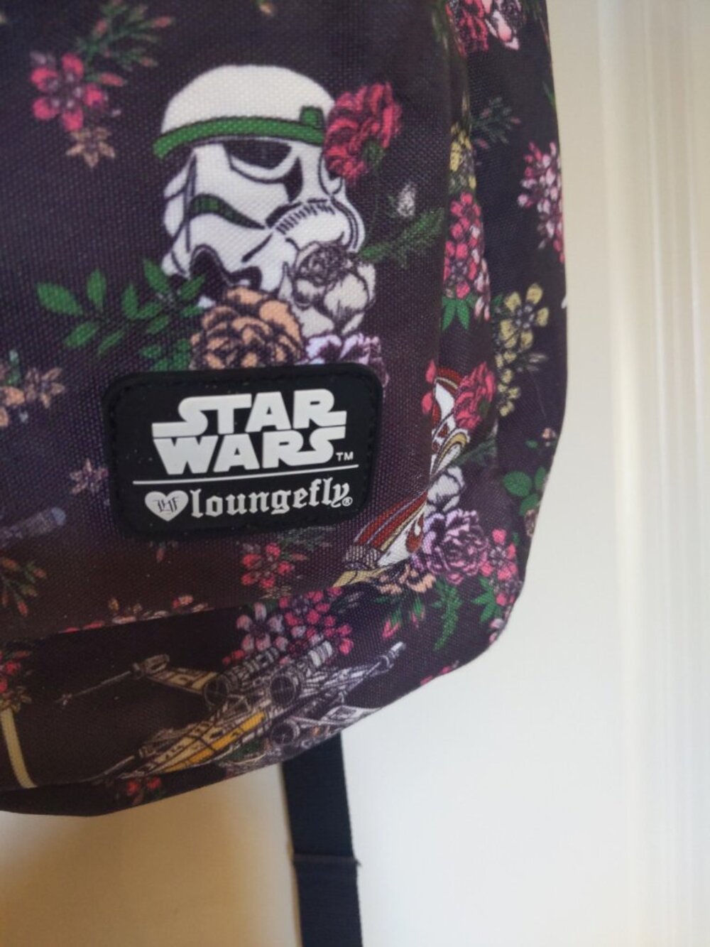 Loungefly Star Wars Helmet And Ships Stormtrooper Floral Backpack - Picture 2 of 4